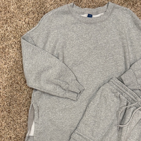 Old Navy Gray Sweatshirt and Joggers Set - Picture 2 of 9
